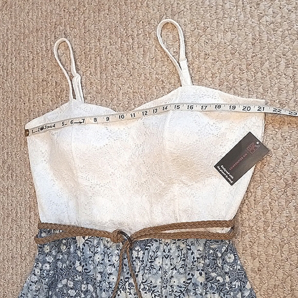 Lace High Low Asymmetrical Sweetheart neckline thin trap dress Plus Size Floral - Picture 10 of 17